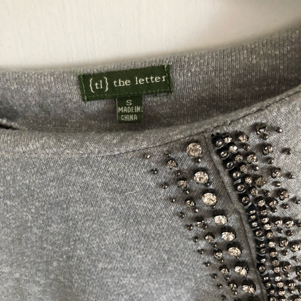 sweater - Picture 2 of 3